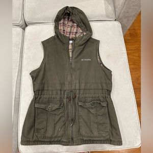 Columbia fleece lined utility vest olive green size large